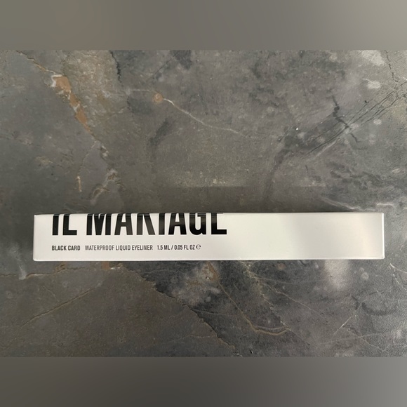 Il Makiage waterproof liquid eyeliner black card colour - Picture 1 of 3